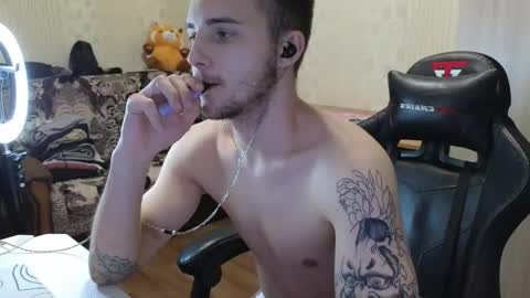 Snapshot of golden_boyyy21 chatting on June 2026 09:31:02 PM Golden boyyy21 online show from June 2026 09:31:02 PM
