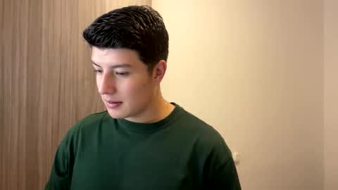 goldenknight33 online show from October 2025 05:26:02 PM