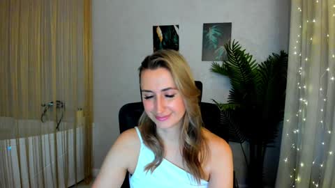 Olivia online show from February 2025 09:35:02 AM