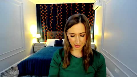 Olivia online show from November 2025 11:49:02 AM