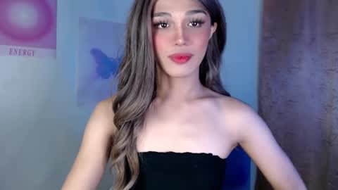 Lily is Gold online show from March 2025 11:28:02 PM