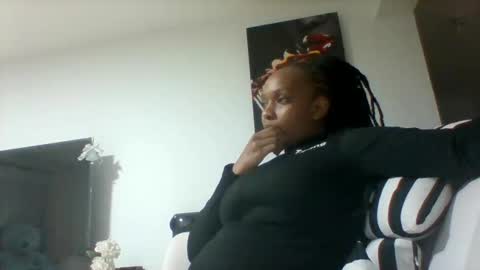 goldenmusexo online show from April 2026 10:38:01 PM