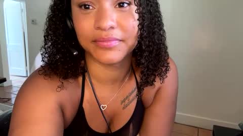 GoldenPuss online show from September 2025 04:10:02 PM