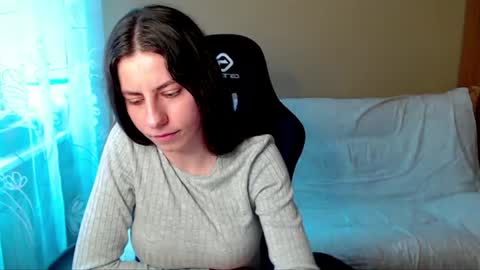 Elizabeth Effie online show from June 2026 01:41:02 PM