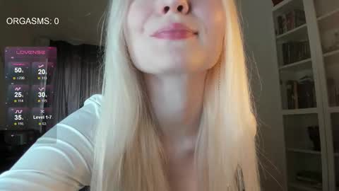 SOPHIE online show from October 2025 11:21:01 AM