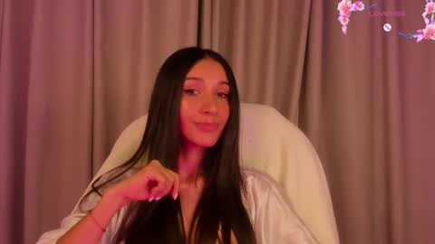 Snapshot of gorgeous_brunette chatting on February 2025 09:58:01 AM Rose online show from February 2025 09:58:01 AM