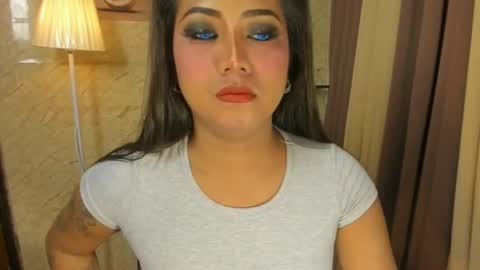 Snapshot of gorgeous_dark_luna chatting on July 2026 06:50:02 PM RIANA online show from July 2026 06:50:02 PM