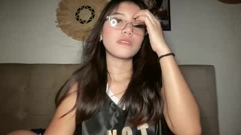 Lyn online show from March 2026 03:51:02 AM