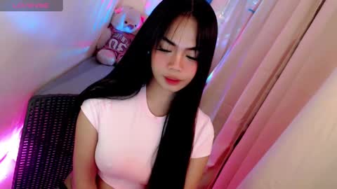 Snapshot of gorgeoustransgirl chatting on March 2025 02:51:02 PM Emmy online show from March 2025 02:51:02 PM