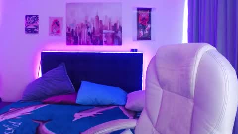 goth_minerva online show from December 2025 01:38:01 PM