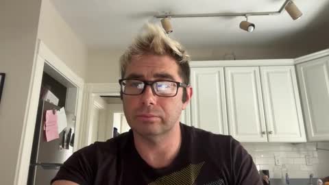 Cuddleguy online show from February 2026 07:12:01 PM