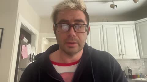 Cuddleguy online show from February 2026 02:59:02 PM