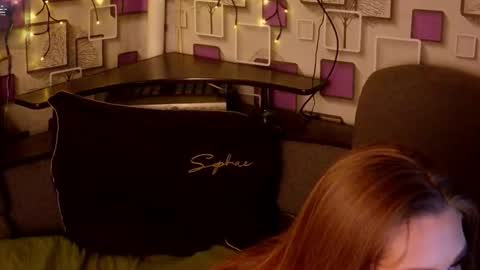 Grace online show from November 2025 10:21:02 PM