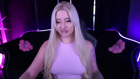 gracedaviess online show from May 2026 01:05:02 PM
