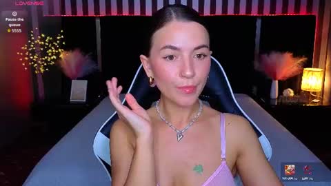 gracefulmichelle online show from June 2026 07:14:02 PM
