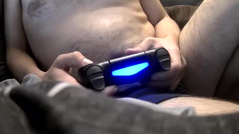 Snapshot of gratiotony chatting on September 2025 04:12:01 AM Get US to 1000 you wont be disapointed online show from September 2025 04:12:01 AM