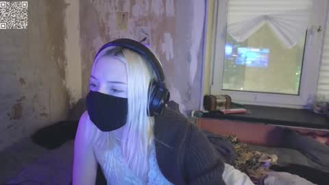 Snapshot of graylovescookies chatting on January 2025 11:46:01 PM graylovescookies online show from January 2025 11:46:01 PM