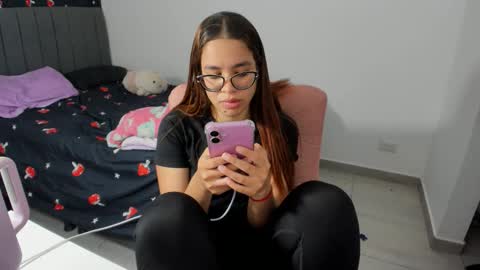 GreciaRuiz online show from November 2025 01:04:02 AM