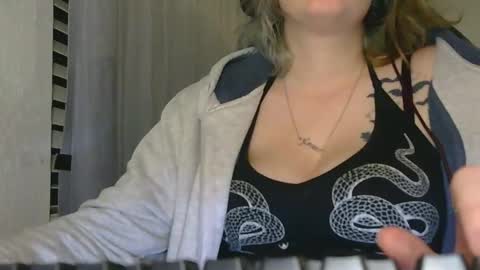 Snapshot of greektragedy69 chatting on June 2026 01:09:01 AM GreekTragedy online show from June 2026 01:09:01 AM