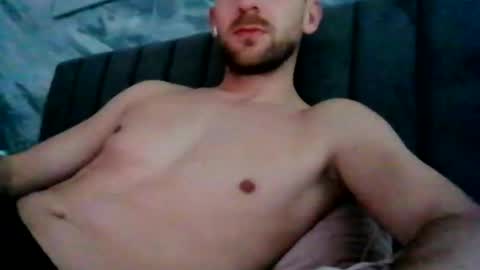 Snapshot of greendiamon chatting on January 2026 11:02:02 AM greendiamon online show from January 2026 11:02:02 AM