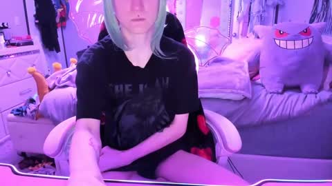 GreenEyedLovexo online show from October 2025 01:10:01 PM