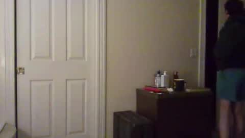 greensweaterboy online show from December 2025 08:45:02 AM