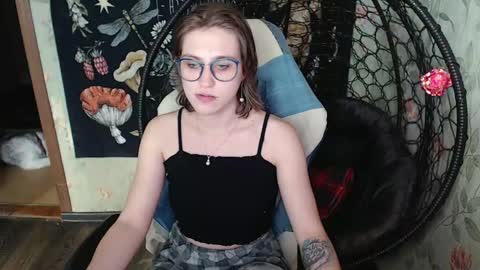 Snapshot of greenwitch9 chatting on June 2026 11:58:01 AM Lina online show from June 2026 11:58:01 AM