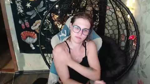 Snapshot of greenwitch9 chatting on July 2026 01:07:02 PM Lina online show from July 2026 01:07:02 PM