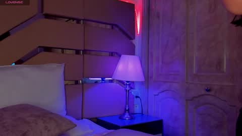 greidy_baker online show from November 2025 03:19:02 AM