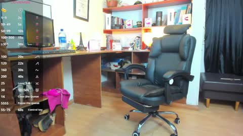 greta_voss online show from April 2026 07:33:01 PM