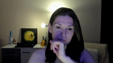 Greta online show from September 2025 09:36:01 PM