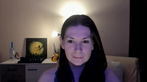 Greta online show from September 2025 09:19:02 PM