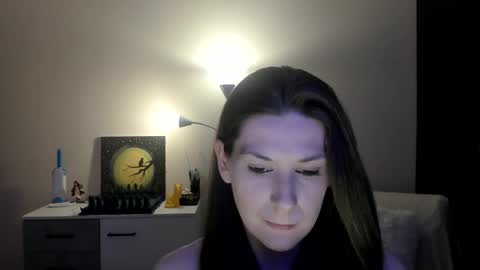 Greta online show from November 2025 10:26:02 PM