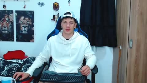 Snapshot of griego01 chatting on February 2025 05:34:02 AM griego01 online show from February 2025 05:34:02 AM