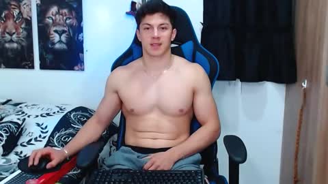 Snapshot of griego01 chatting on February 2025 04:43:01 AM griego01 online show from February 2025 04:43:01 AM