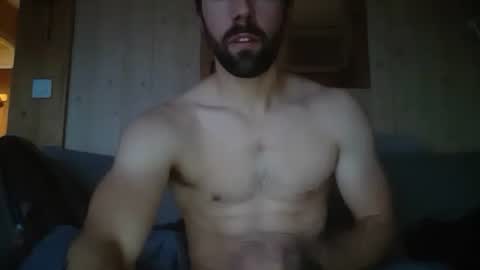 grimpeurdu74 online show from October 2025 04:40:01 PM