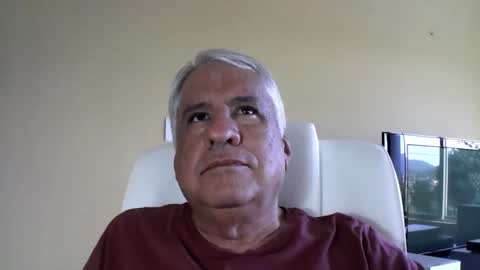 grisa01 online show from April 2026 12:32:01 PM
