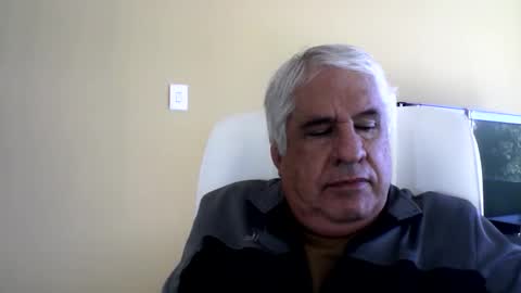 grisa01 online show from June 2026 01:11:01 PM