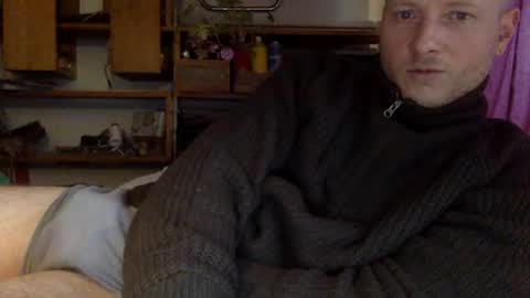 gruendamien online show from December 2025 01:59:02 PM