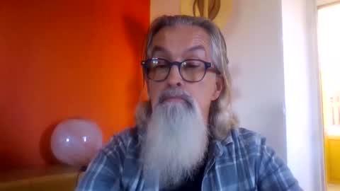 Snapshot of grybear60 chatting on November 2025 12:07:01 PM Grybear online show from November 2025 12:07:01 PM