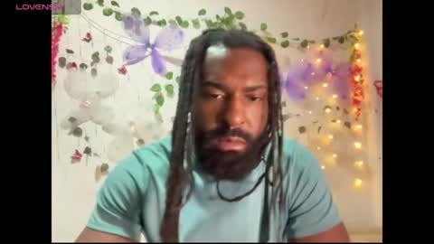 GuapoLivee online show from May 2026 01:10:02 AM