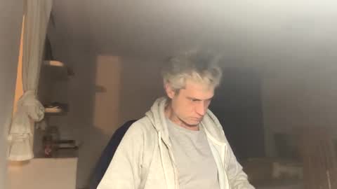 guardiannif_ online show from February 2025 12:47:02 AM