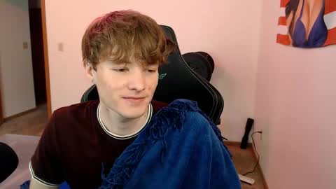 gucciboi4 online show from November 2025 05:01:02 PM