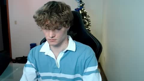 gucciboi4 online show from January 2026 10:45:01 PM