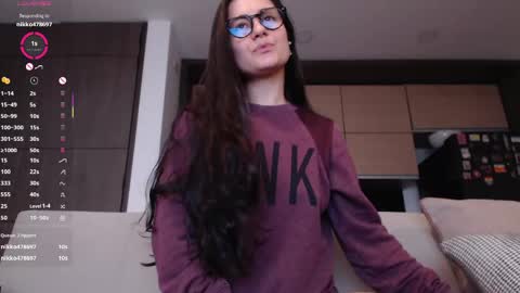 Elena online show from May 2026 01:52:01 PM