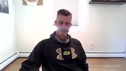 Snapshot of gudguy2025 chatting on October 2025 03:22:01 PM gudguy2025 online show from October 2025 03:22:01 PM