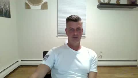 Snapshot of gudguy2025 chatting on October 2025 01:11:01 AM gudguy2025 online show from October 2025 01:11:01 AM