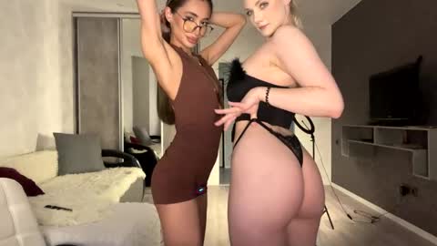 Vanessa online show from May 2026 01:37:02 PM