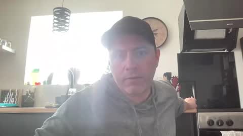 Snapshot of guil0 chatting on March 2026 03:48:01 PM guil0 online show from March 2026 03:48:01 PM