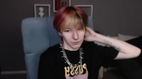 guitarandangell online show from April 2026 09:04:01 AM